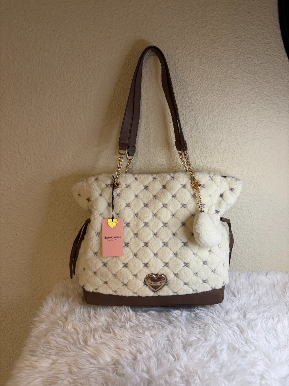 Juicy Couture Lovely Day Tote Cream Iced Coffee Sherpa Heart Charm NWT